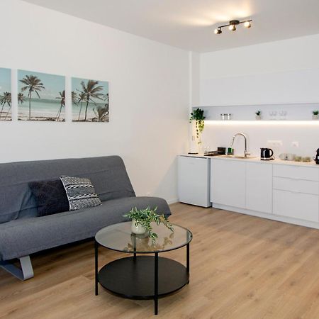 Frinely Apartments Athènes Extérieur photo